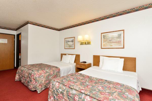 Americas Best Value Inn & Suites Clear Lake Exterior photo